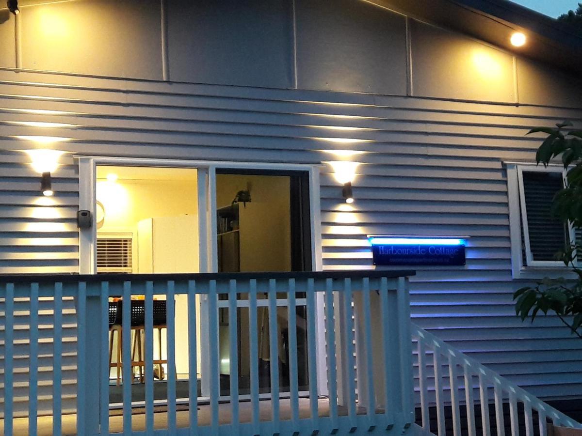 Coromandel Town Harbourside Cottage Luxury Accommodation Экстерьер фото