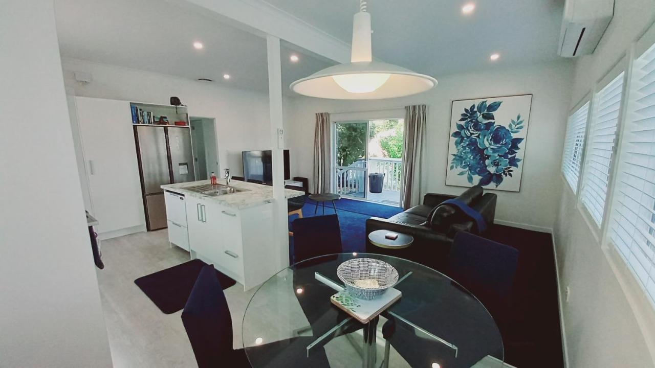 Coromandel Town Harbourside Cottage Luxury Accommodation Экстерьер фото