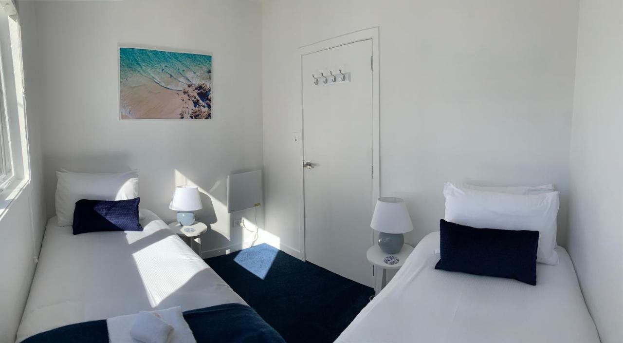 Coromandel Town Harbourside Cottage Luxury Accommodation Экстерьер фото